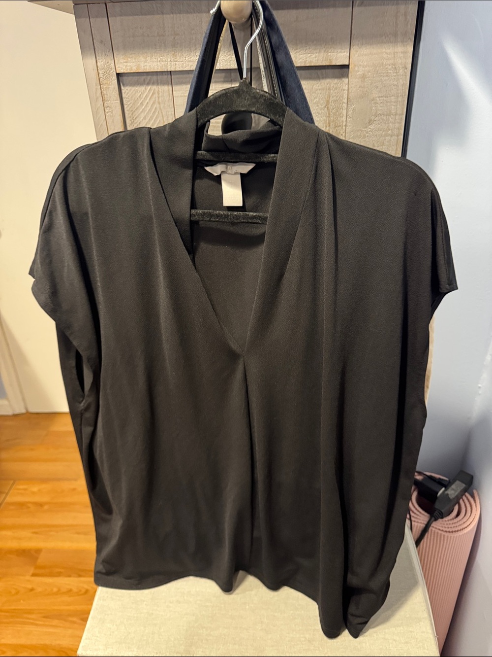 H&M Black V-Neck Short Sleeve Blouse